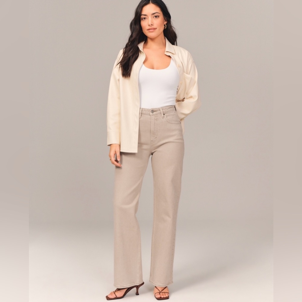 Abercrombie & Fitch Curve Love High Rise 90s Relaxed Jean